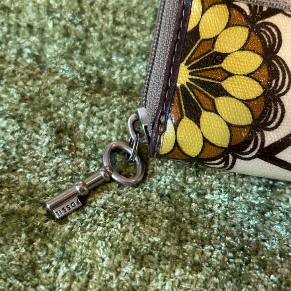 Fossil floral Printed zip around Key-Per wallet - Picture 3 of 9